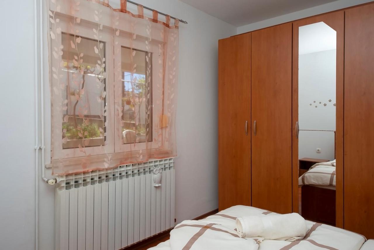 Apartman Mia Шибеник Экстерьер фото